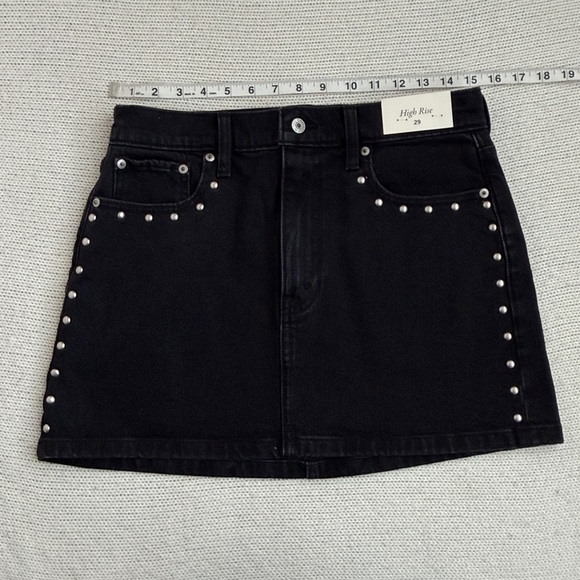 NWT! Abercrombie & Fitch Denim Studded Mini Skirt Black Size 8/29 - Picture 4 of 6